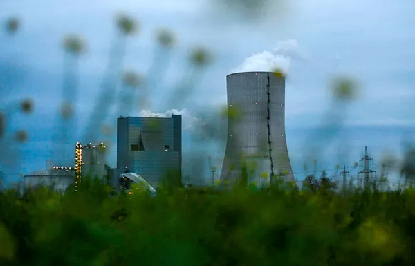 rusya-ukrayna-savasiyla-birlikte-avrupada-tehlike-canlari-caliyor-moodys-negatife-cevirdi-alman-enerji-firmasi-1667466692533.jpg Rusya-Ukrayna savaşıyla birlikte Avrupa'da tehlike çanları çalıyor: Moody's negatife çevirdi! Alman enerji firması Uniper 40 milyar euro zarar açıkladı-2