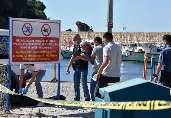 SON DAKİKA: Yürek dağlayan feryat: Baba annem gitmesin! Denizde cesedi bulundu eşi ile kızı sinir krizi geçirdi-3