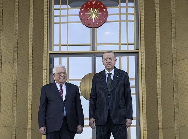 son-dakika-filistin-devlet-baskani-ankarada-baskan-erdogandan-resmi-torenle-karsilama-1661268684053.jpeg