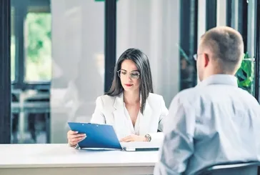 Tazminatsız kovulan çalışana işe iade rehberi: 30 günlük kritik süreye dikkat!