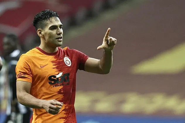 Radamel Falcao Galatasaray’ı sildi!