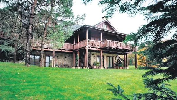 cagatay ulusoy kivanc tatlitug un evinin oldugu kemer country de ev bakti takvim