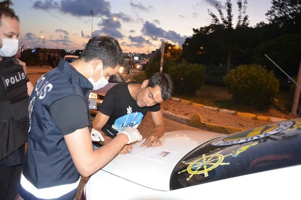 Son dakika: Avcılar sahilinde önce maske sonra ceza!-1