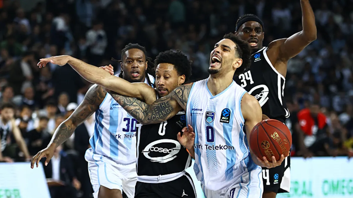 Türk Telekom Cosea JL Bourg'a 76-73'a yenilerek avantajını kaybetti