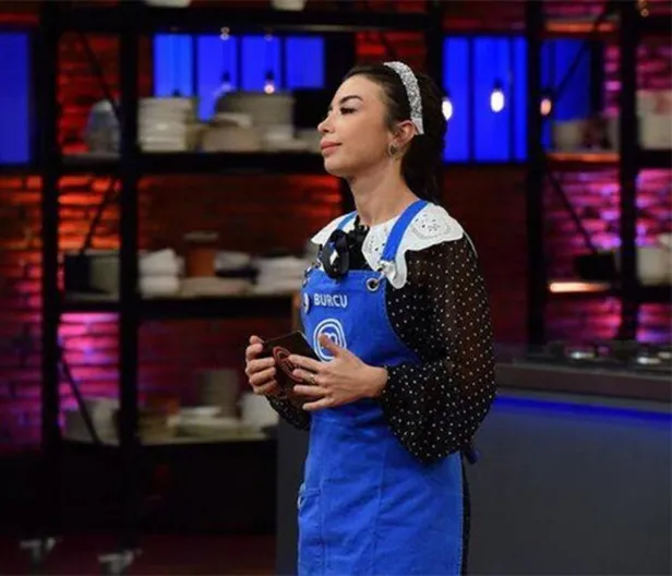 Masterchef'te ağza alınmayacak hakaretler 'sen yılansın, psikopat, yalancı' Dilara ve Burcu saç saça baş başa şefler zor ayırdı-3