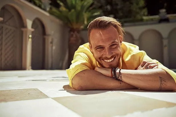 kaan-yildirim-ile-yeni-bir-aska-yelken-acan-hande-ercele-kerem-bursin-sorusu-sorulunca-adeta-buz-kesti-1651000282077.jpeg