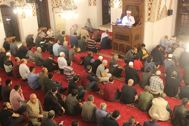 1651411958318.jpg DİYANET İZMİR BAYRAM NAMAZI SAATİ 2022: 2 Mayıs İzmir bayram namazı saat kaçta? İl il namaz vakitleri!-2