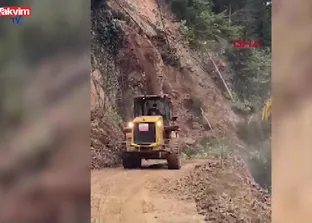 Hemşin’de heyelandan saniyelerle kurtuluş