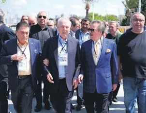 Divan başkanı Mosturoğlu