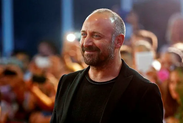 Halit Ergenç'ten Deniz Bulutsuz'u acımasızca darp eden Ozan Güven'e skandal destek!-5