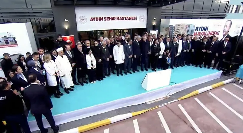 Aydın'da 87.5 milyar liralık yatırım! Başkan Erdoğan'dan Özgür Özel'e ayar: 3 yıldır neredeydin | "Küresel nizam kökten çatırdıyor"-6