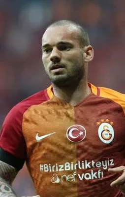 Sneijder'i resmen açıkladılar! İşte yeni takımı