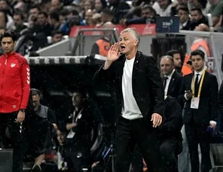 Taraftardan ıslıklı protesto