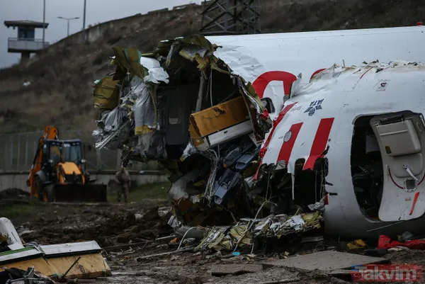 Sabiha Gökçen'deki uçak kazasından dehşet veren kareler - 28