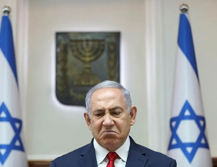 İran’ı bu kez savaş uçaklarıyla tehdit etti