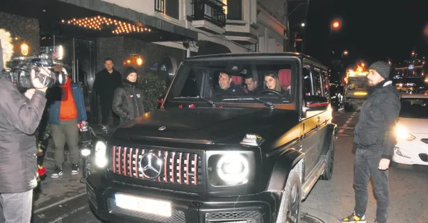 Ünlü şarkıcı Mustafa Sandal'ın lüks arabasının fiyatı dudak uçuklattı