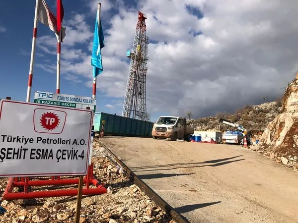 yerli-ve-milli-enerjide-yeni-donemin-kapilari-aralaniyor-kato-cudi-gabar-derken-once-van-ardindan-karadeniz-ta-1693378476374.jpg Yerli ve milli enerjide yeni dönemin kapıları aralanıyor! Kato, Cudi, Gabar derken önce Van ardından Karadeniz... Tarihi keşif-4