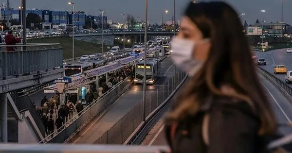 istanbulda-koronavirus-vakalari-artti-hekimlerden-uyarilar-geldi-1603460174795.jpg İstanbul’da koronavirüs vakaları arttı! Hekimlerden uyarılar geldi-6