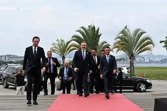 G20'de kritik zirve | Mevkidaşlar Brezilya'da bir araya geldi! Bakan Hakan Fidan'dan Gazze için ateşkes çağrısı: Vahşet bir an önce durdurulmalı-4