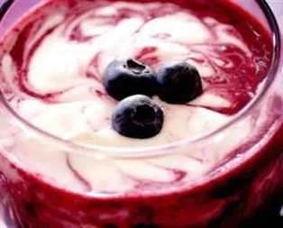 Meyveli Yoğurt Tarifi