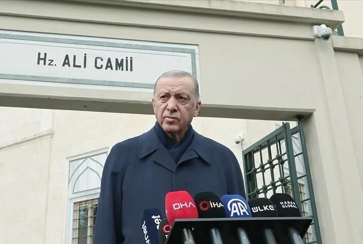 Cumayı Hz. Ali Camisi’nde kıldı