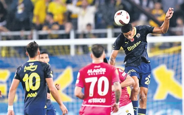 1693784930582.jpeg Fenerbahçe, Ankaragücü deplasmanını da kayıpsız geçti! Maç sonu İsmail Kartal'dan kritik açıklama: "Karşımızda oldukça güçlü bir rakip vardı"-2