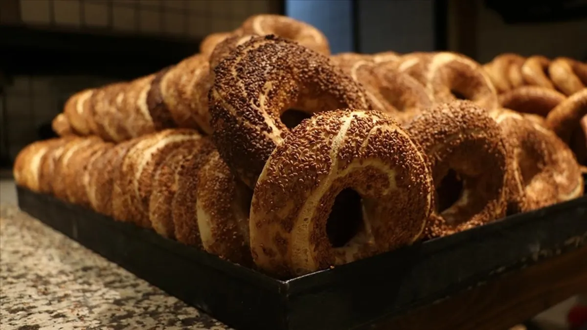Masterchef SİMİT TARİFİ! Ev yapımı simit tarifinin yapılışı ve püf noktaları! Bol susamlı, gevrek, pekmezli kolay tarif...