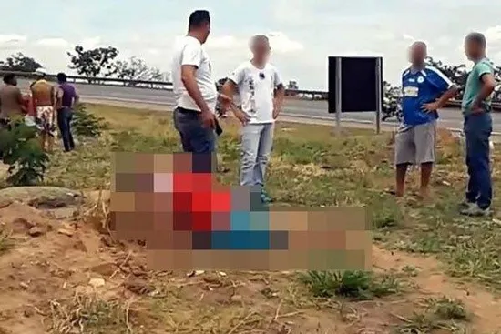 Kadının karnını keserek bebeğini çaldılar-5