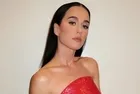Şarkıcı Katy Perry alevlerin ortasında kaldı: Her şey yeni şarkısı için tasarlandı