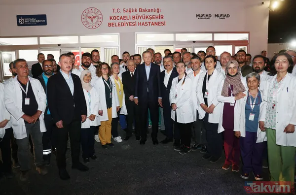 Başkan Recep Tayyip Erdoğan Hatay'ı ziyaret etti: Hem kalbimizle hem gözümüzle hem ziyaretlerimizle Hatay'ın yanında yer almayı sürdüreceğiz - 7