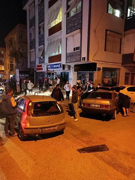 Son dakika: İzmir Buca'da önce polislerden kaçtı ardından kaza yaptı! 1'i ağır olmak üzere 3 kişinin yaralandı-1