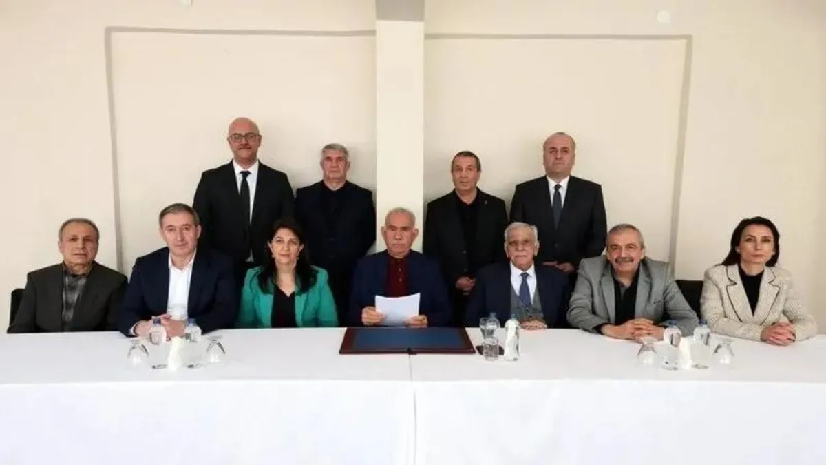 Elebaşı Abdullah Öcalan'ın 'silah bırak' çağrısına örgütten gelen 'ateşkes' yanıtı İsrail'i panikletti