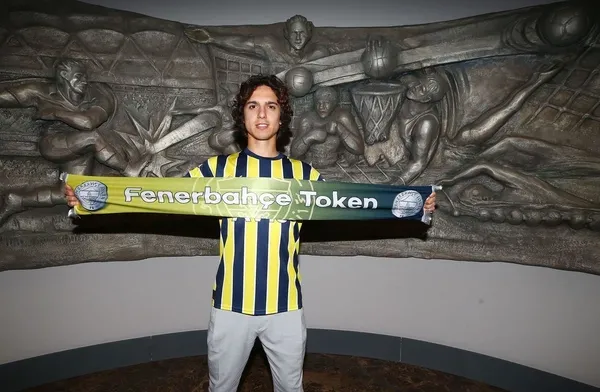 1675328596180.jpeg Fenerbahçe'nin yeni transferi Emre Demir'e eski Kayserispor Başkanı Erol Bedir'den flaş tavsiye: Sakın gurur yapma-8