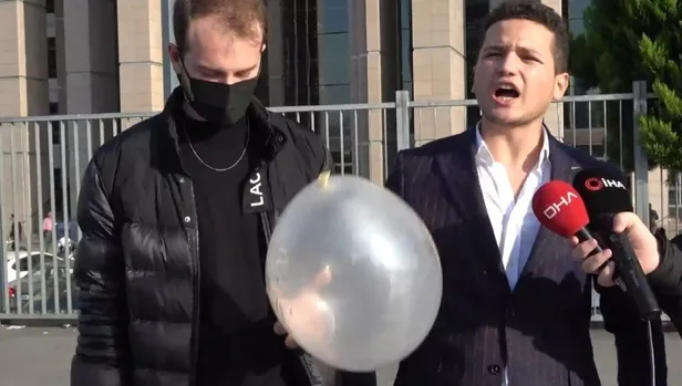 universite-ogrencisinden-lutfu-turkkan-hakkinda-suc-duyurusu-elindeki-balonu-patlatti-bu-sahsin-milliyetciligi-balon-gibi-patladi-1636382705069.jpeg Şehit yakınına sinkaflı küfreden İYİ Partili Lütfü Türkkan hakkında suç duyurusu: “Bu şahsın milliyetçiliği balon gibi patladı”-5