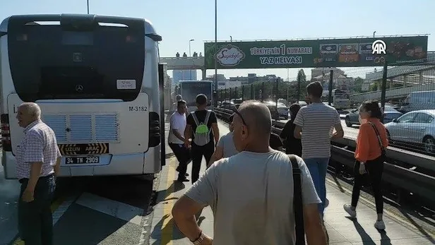 CHP'li İBB vatandaşın burnundan getirdi! Yine yeni yeniden metrobüs skandalı! Yolcular tahliye edildi-6