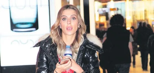 Ağzı açık kaldı