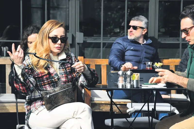 Yıldız Tilbe'den arena rekoru: Kariyerinin 30’uncu yılını dev konserle kutladı-4