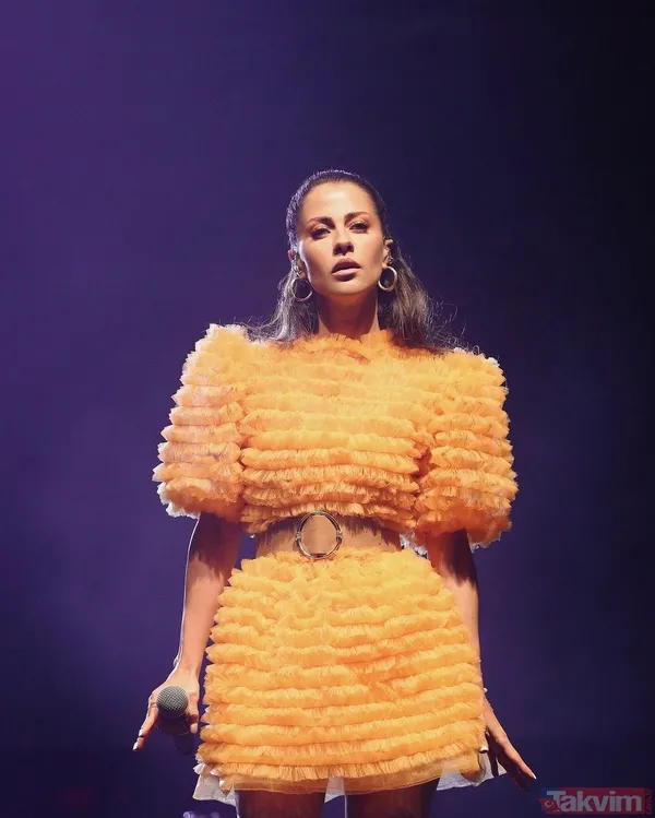 Ebru Gündeş sırrını Derya Uluğ ile paylaştı! “Sessiz kalmak zordur” deyip açıkladı bakın o sır neymiş… - 4