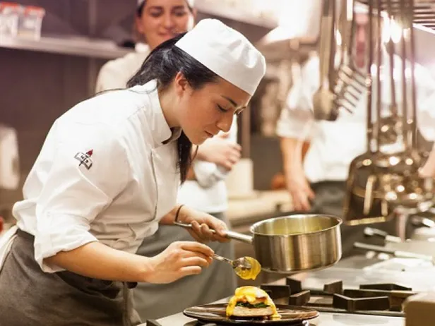 is-arayanlar-mujde-cumhurbaskani-erdogan-duyurdu-meb-asci-yardimci-destek-personeli-alimi-ne-zaman-5-bin-872-asci-ve-yardimci-destek-personeli-basvuru-1629631536439.jpg MEB aşçı, yardımcı destek personeli alımı başladı mı, ne zaman? 5 bin 872 aşçı ve yardımcı destek personeli başvuruları nereden, nasıl yapılır?-3