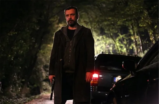 Netflix'te onlarca yerli proje geliyor! Sernay Sarıkaya'dan Çağatay Ulusoy'a Kıvanç'tan Beren'e gümbür gümbür geliyorlar! İşte yakında gelecek yerli yapımlar...-7
