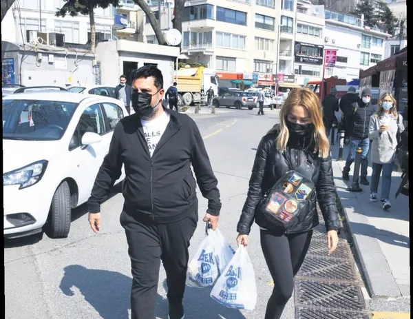 Ece Erken ile Şafak Mahmutyazıcıoğlu evliliği yine ertelendi: 'Henüz erken' mesajı verdiler-1