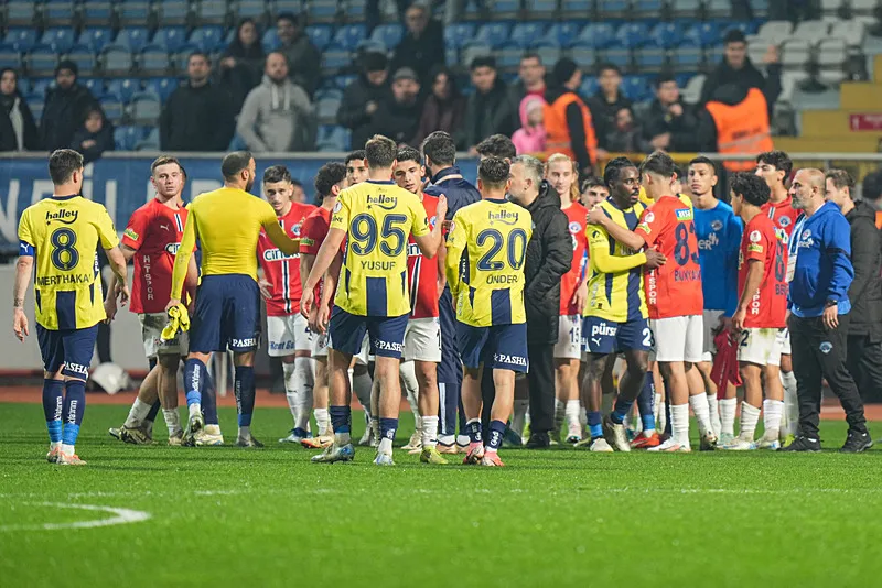 Fenerbahçe'nin yıldızına eski takımı talip! Transferde ayrılık kapıda - 9