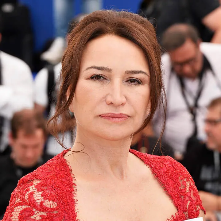 64'lük sanatçı 38 beden kaldı! 3 ayda 5 kilo verdiren Demet Akbağ diyeti! Meğer İclal Aydın'la beraber...-5