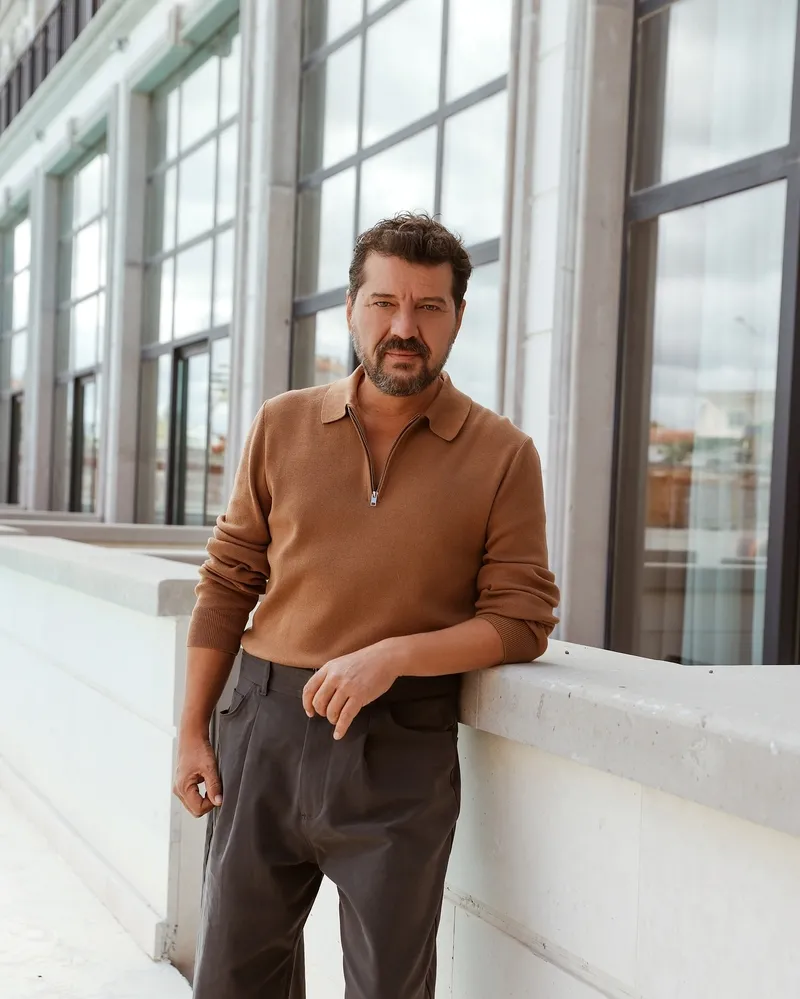 ilker-aksumun-kizi-emeklemeye-basladi-minik-lilanin-eglenceli-anlari-1771396757922.jpg İlker Aksum’un kızı emeklemeye başladı: Minik Lila’nın eğlenceli anları-6