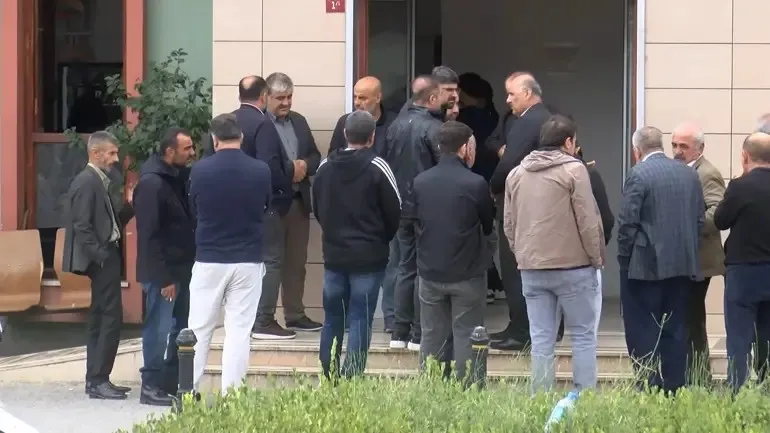 1792493749303.jpeg Suzan Elik’in ölüm kararının aile meclisinde alındığı iddiasıyla yargılanan sanıkların tahliye talebi reddedildi-3