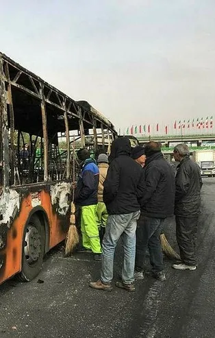 Halk sokaklara döküldü! 6 soruda İran'da neler oluyor?