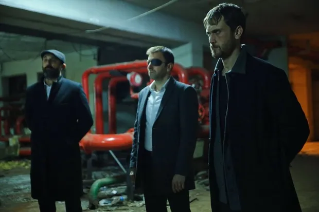 Çukur'da başrol dönemi bitti 'Gerçekleşen hayallere de mukadderat mı denir' Yaptıklarının bedelini acı acı ödeyerek dizden ayrıldı-2