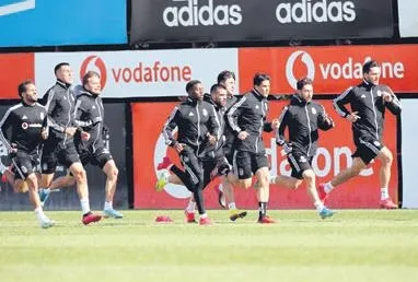 Beşiktaş’ta Alanyaspor hazırlıkları sürüyor-2