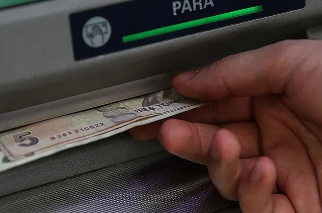 Emeklilik hesabı yapan milyonlarca çalışanı ilgilendiriyor: EYT'de 18 yaşına dikkat!