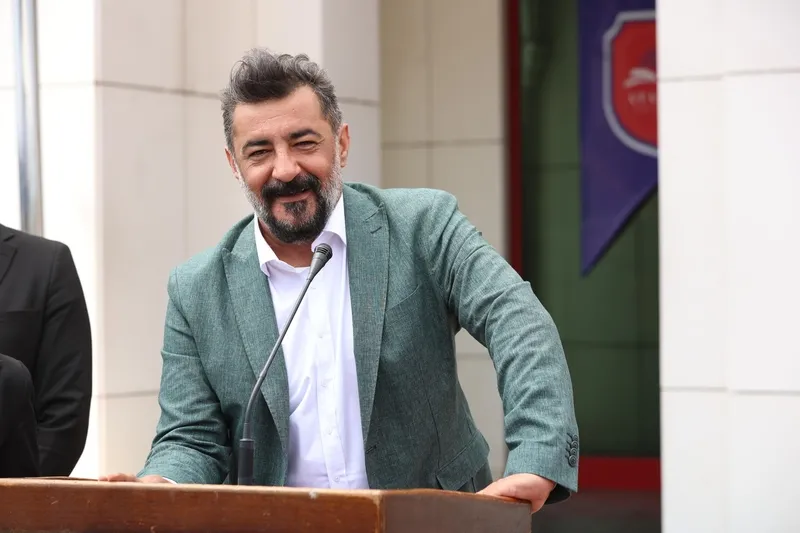 kardeslerim-131-bolumde-neler-yasanacak-ataman-kolejinde-mezuniyet-heyecani-1717145019675.jpg Kardeşlerim 131. bölümde neler yaşanacak? Ataman Koleji’nde mezuniyet heyecanı...-5